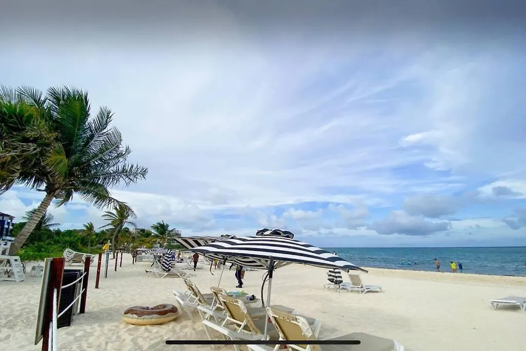 Mareazul Beachfront Resort - Condo Paraiso Playa del Carmen