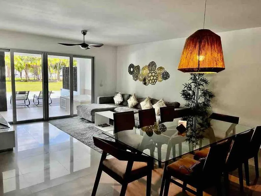 Mareazul Beachfront Resort - Condo Paraiso Playa del Carmen 0*,  Mexico